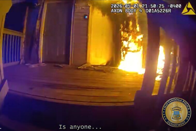 heart-pounding-video-shows-tennessee-cop-pull-mother-and-children-from-burning-home
