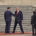 watch:-trump-shakes-xi-jinping’s-hand-on-red-carpet-in-beijing-–-leaders-hold-bilateral-talks