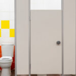 sheriff’s-office-investigates-loudoun-county-high-school-student-allegedly-filming-other-students-in-bathroom