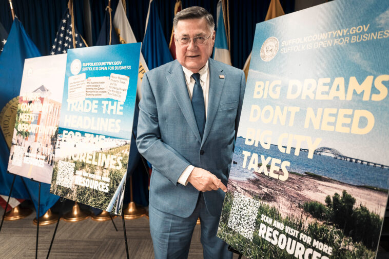 long-island-pol-crowns-mamdani-‘realtor-of-the-year’-as-ads-woo-businesses-fleeing-nyc