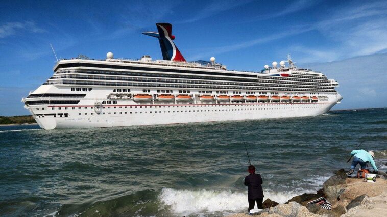 cruise-passenger-jumps-from-balcony-and-dies-after-falling-overboard-into-ocean