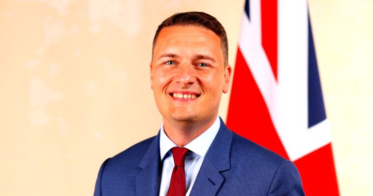 british-health-secretary-wes-streeting-resigns,-expected-to-challenge-keir-starmer’s-leadership