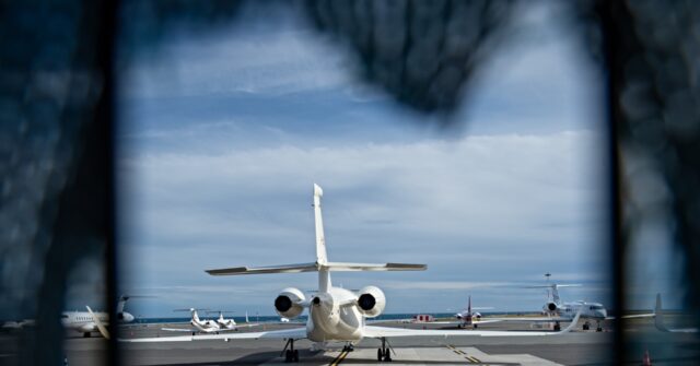 former-pilot-lambasts-elite-celebrities-flying-to-cannes-film-fest-on-private-jets-as-‘obscene’