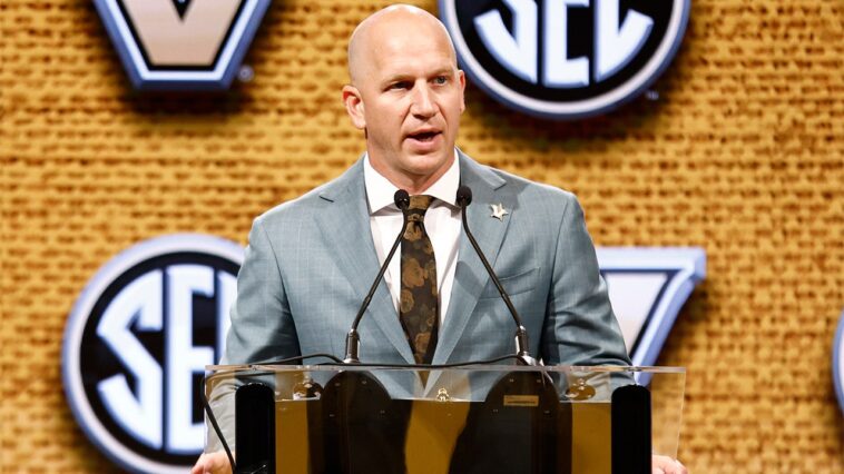 exclusive:-clark-lea-says-college-football-will-have-to-sacrifice-tradition-in-exchange-for-cfp-expansion