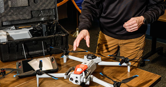 police-drone-helps-catch-alleged-shoplifters-in-fresno,-california