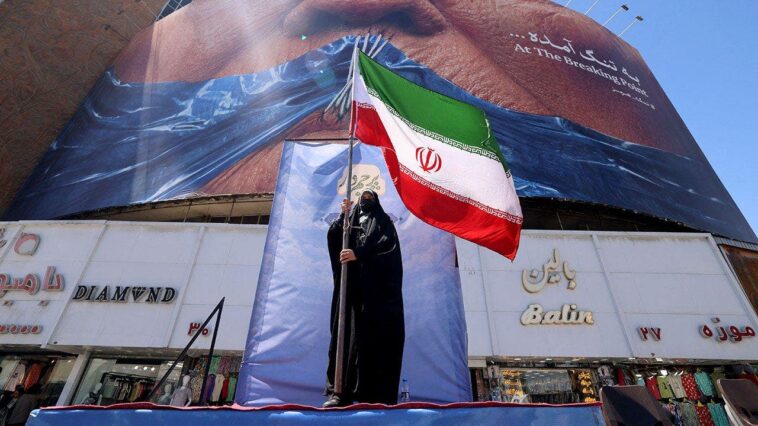 house-democrats-fail-to-fracture-gop-support-for-trump’s-iran-strategy-in-war-powers-vote