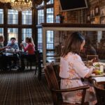 mother’s-day-chaos-at-a-steakhouse-includes-knives-thrown-at-waiters-and-a-touching-mother-daughter-arrest