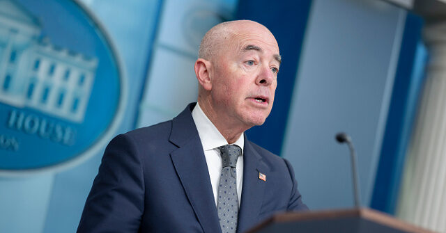 marlow-calls-bs.-on-mayorkas:-‘architect’-of-biden’s-open-border-now-says-he-disagreed