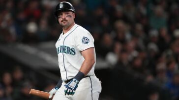 mariners’-cal-raleigh-lands-on-injured-list-for-first-time-in-career-as-nightmare-season-continues