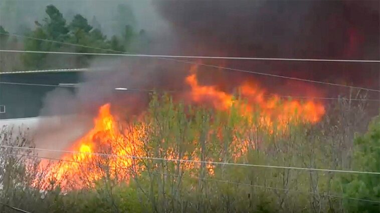 maine-governor-urges-residents-to-stay-clear-after-fiery-lumber-mill-explosion-in-searsmont