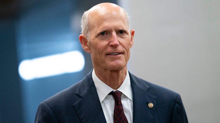 unlikely-bipartisan-senate-duo-seeks-to-permanently-ban-ex-lawmakers-from-lobbying