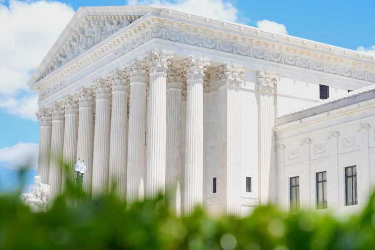supreme-court-rejects-virginia’s-bid-to-restore-congressional-map-favoring-democrats
