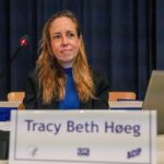 second-fda-executive-departing-organization-in-less-than-a-week-as-top-drug-regulator-claims-she-was-fired