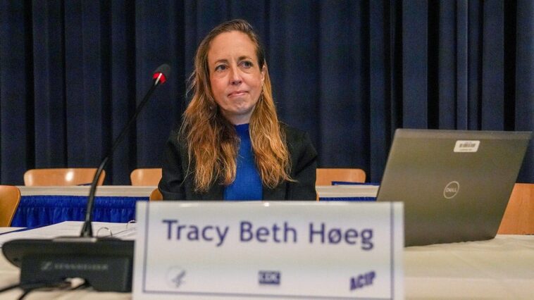 second-fda-executive-departing-organization-in-less-than-a-week-as-top-drug-regulator-claims-she-was-fired