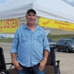 exclusive-—-photos:-texan-helps-7,000-people-through-roadside-‘listening-corner’-ministry
