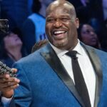 shaquille-o’neal-trolls-charles-barkley-during-his-lsu-master’s-degree-graduation-ceremony