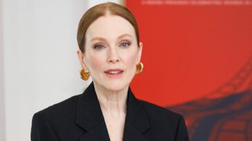 julianne-moore-slammed-for-saying-she-doesn’t-want-to-act-in-movies-with-‘explosions-and-guns’