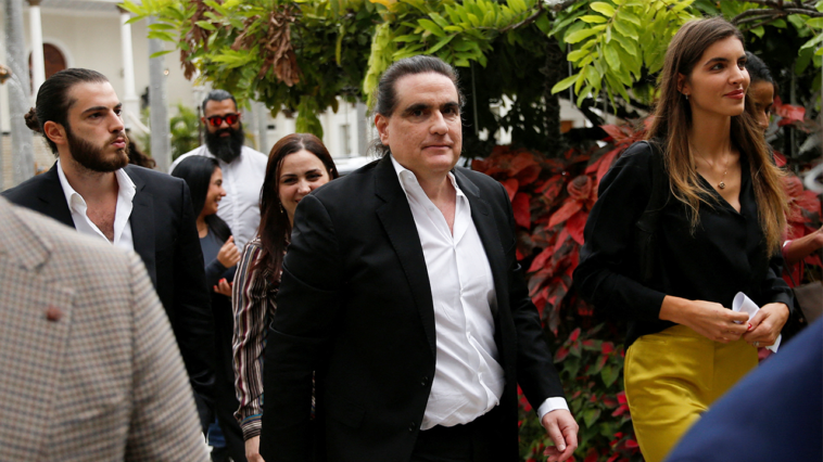 maduro’s-alleged-‘bag-man’-alex-saab-arrested-less-than-3-years-after-biden-pardon:-report