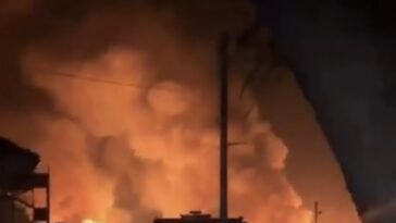 ukraine-unleashes-massive-drone-barrage-deep-into-russia-as-drones-swarm-toward-moscow-(video)