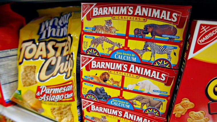before-barnum’s-took-over,-another-retro-animal-cracker-brand-ruled-america