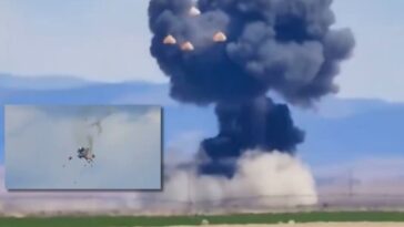shocking-video:-two-navy-jets-crash-into-each-other-mid-air-at-the-gunfighter-skies-air-show-in-idaho,-four-parachutes-seen-floating-to-the-ground