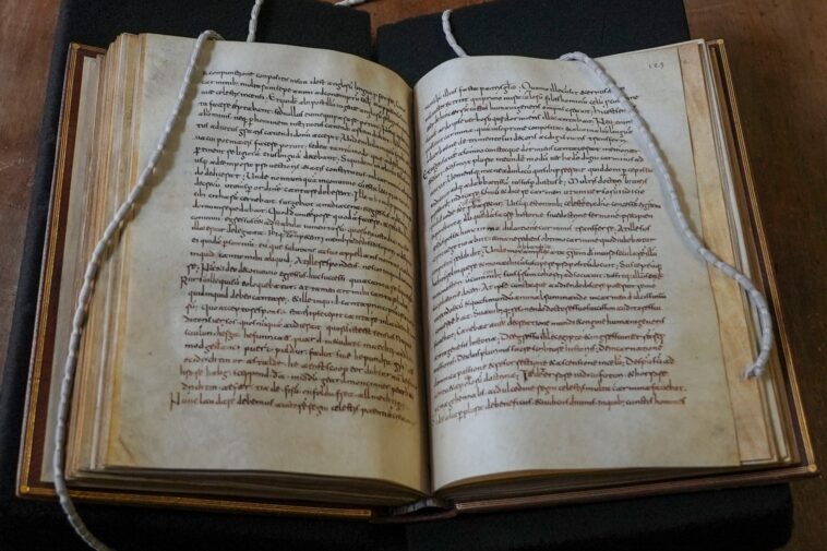 oldest-surviving-english-poem-in-history-discovered-in-manuscript-in-roman-library