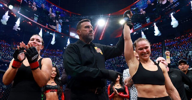 watch:-ronda-rousey-defeats-gina-carano-in-17-seconds-in-netflix-thriller