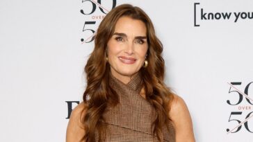 brooke-shields-reflects-on-being-made-a-‘sex-symbol’-at-a-young-age-and-how-she-turned-the-page-on-fame