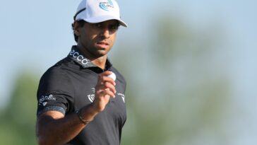 aaron-rai-wins-pga-championship-with-help-from-wild-putt-for-first-major-title-in-stunner