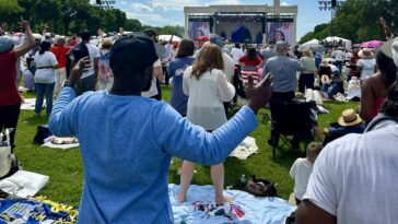 thousands-of-christians-fill-national-mall-for-prayer-service-celebrating-america’s-faith-heritage
