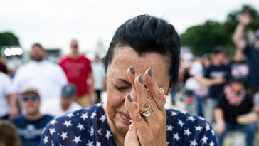growing-number-of-americans-say-religion-gaining-influence-in-society