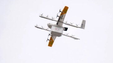papa-johns-drone-delivery-skips-the-pizza
