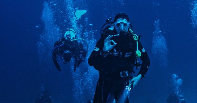 video:-finnish-divers-locate-bodies-of-four-italians-in-maldives-‘shark-cave’