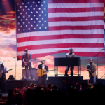 watch:-country-star-brings-down-the-house-with-patriotic-‘travelin’-soldier’