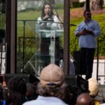 video:-aoc-wheels-out-political-prop-we’ve-never-seen-before-–-a-bulletproof-barrier,-but-there’s-a-giant-problem