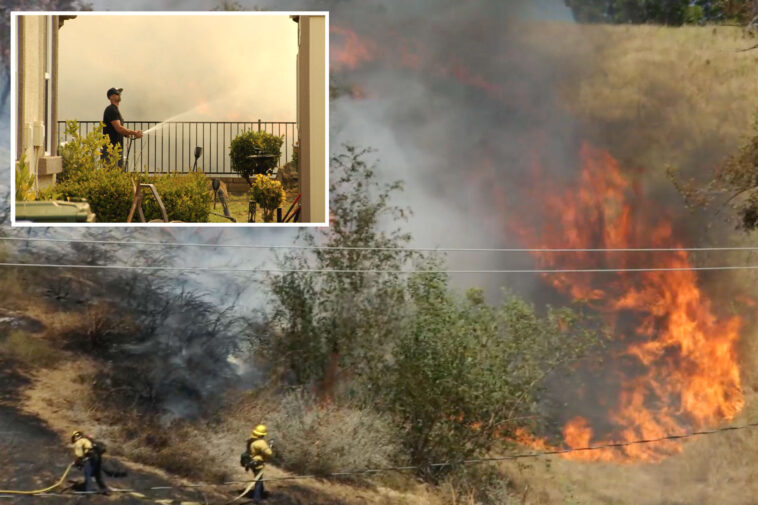 evacuations-ordered-as-fast-moving-sandy-fire-threatens-simi-valley-homes