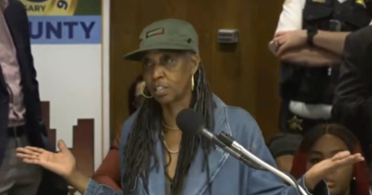 chicago-resident-goes-off-delivers-powerful-rebuke-of-democrats-using-‘voting-rights-act-of-1965-propaganda’:-“you-sick-in-the-head-and-more-sicker-in-your-spirit”(video)