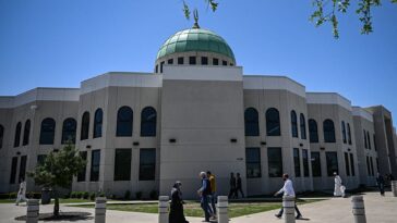 at-least-1-dead-in-active-shooter-incident-near-islamic-center