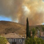 fast-moving-sandy-fire-burns-184-acres-in-southern-california,-forcing-evacuations-in-simi-valley-area