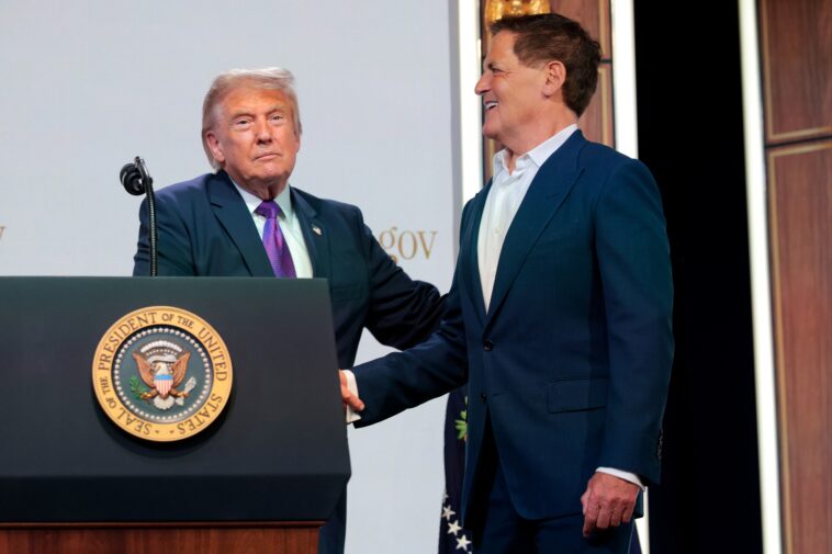 trump-reveals-the-‘one-thing’-he-and-mark-cuban-have-in-common-at-trumprx-event