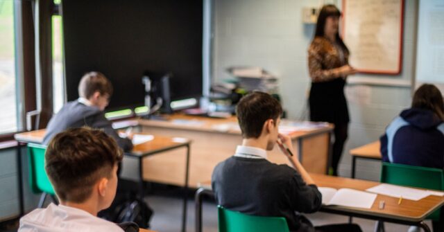 uk-schoolchildren-taught-that-black-people-can’t-be-racist-against-whites
