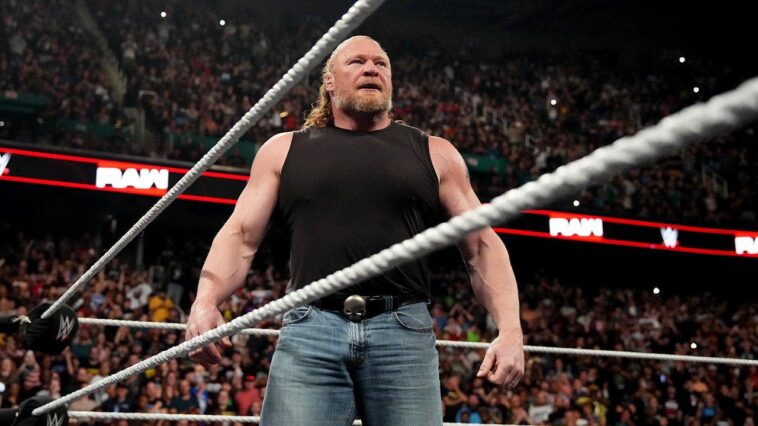 brock-lesnar-makes-stunning-return-to-wwe,-attacking-oba-femi