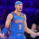 thunder-star-alex-caruso-shoves-camera-out-of-huddle-during-double-overtime-loss-to-spurs