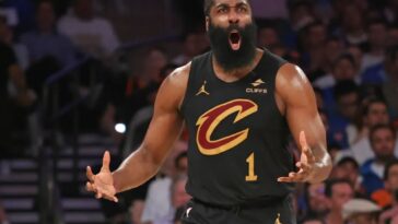 heroes,-zeros-from-knicks’-game-1-win-over-cavaliers:-james-harden-had-night-to-forget