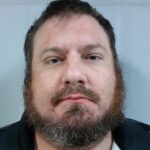 man-allegedly-called-911-multiple-times-to-report-zombies,-ghosts-and-a-ufo,-then-claimed-to-be-a-cop