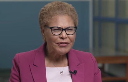 watch:-humiliation-ensues-for-failed-la-mayor-karen-bass-after-she’s-confronted-with-a-brutal-question-regarding-city’s-homelessness-crisis