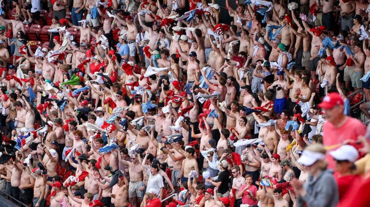 cardinals’-ivan-herrera-acknowledges-shirtless-mob-after-clubbing-walk-off-home-run-over-pirates