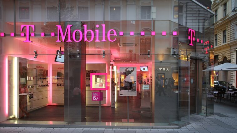 save-big-on-the-iphone-17-and-galaxy-s26-with-these-t-mobile-deals
