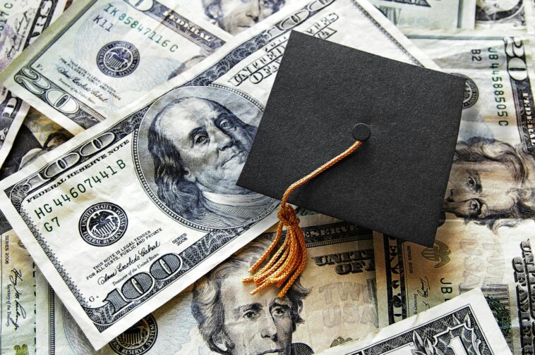 class-of-2026:-don’t-just-build-a-net-worth-—-build-a-life