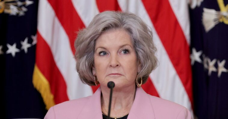 ‘a-day-i-hoped-would-not-come’:-susie-wiles-laments-as-key-official-exits-white-house
